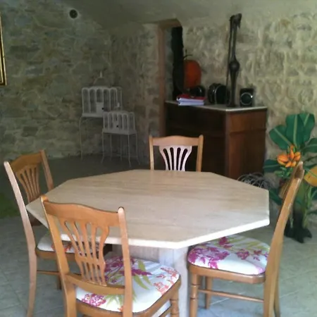 Guest house La Recreation *