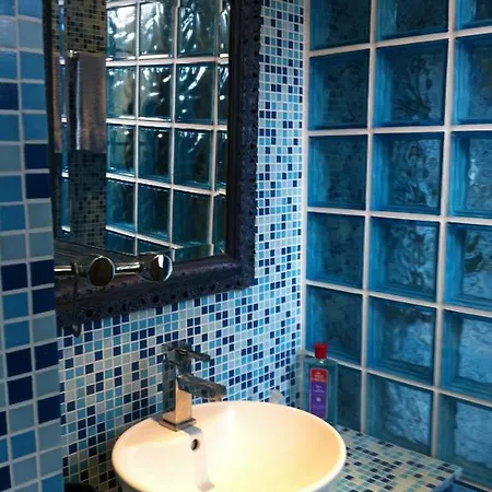 La Recreation Guest house